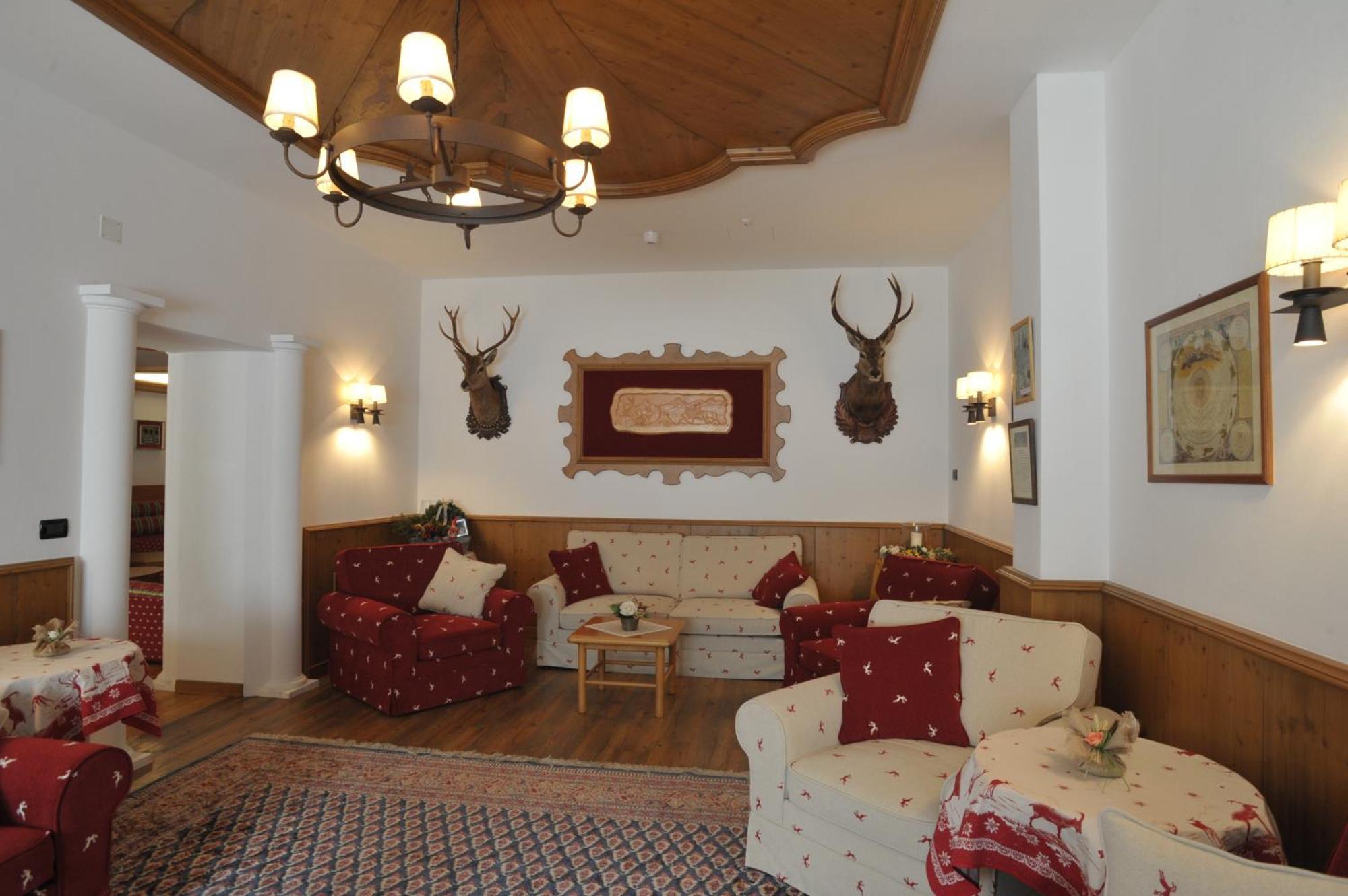 Hotel Alpino Wellness & Spa Peio Fonti Exterior foto